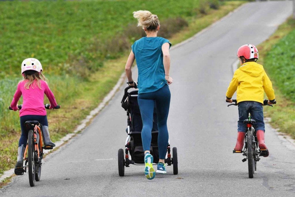 Mama macht jetzt Sport - ob mit Kinderwagen oder ohne - ob mit Kindern oder ohne. Hauptsache Mama kann sich bewegen.